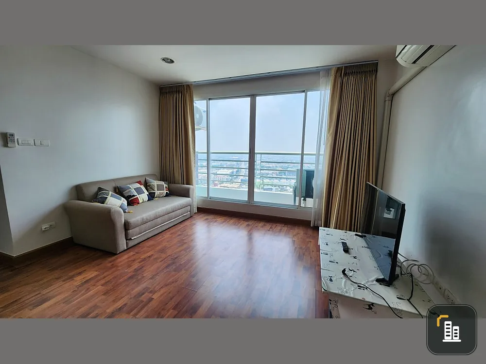 For sale/rent: Bangkok Horizon Ramkhamhaeng, room with a full city view. Spacious space, comfortable to live in. Don't miss it!!