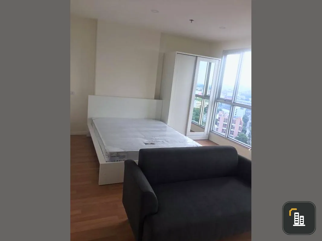 The Selected Kaset-Ngamwongwan for sale, beautiful room, pool view, has a sky garden, very satisfying atmosphere. Hurry up to be the owner.