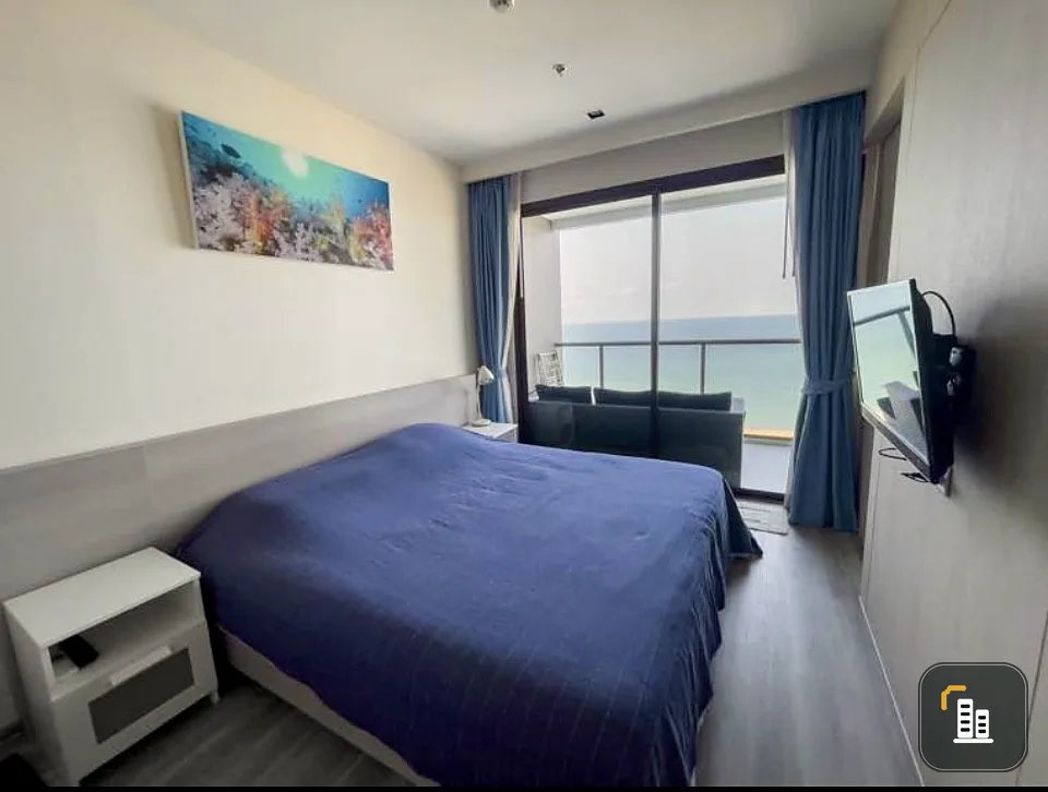 For rent, Aeras Condo (Jomtien), 12th floor, beautiful room, fully furnished, ready to move in. If interested, hurry and reserve now.