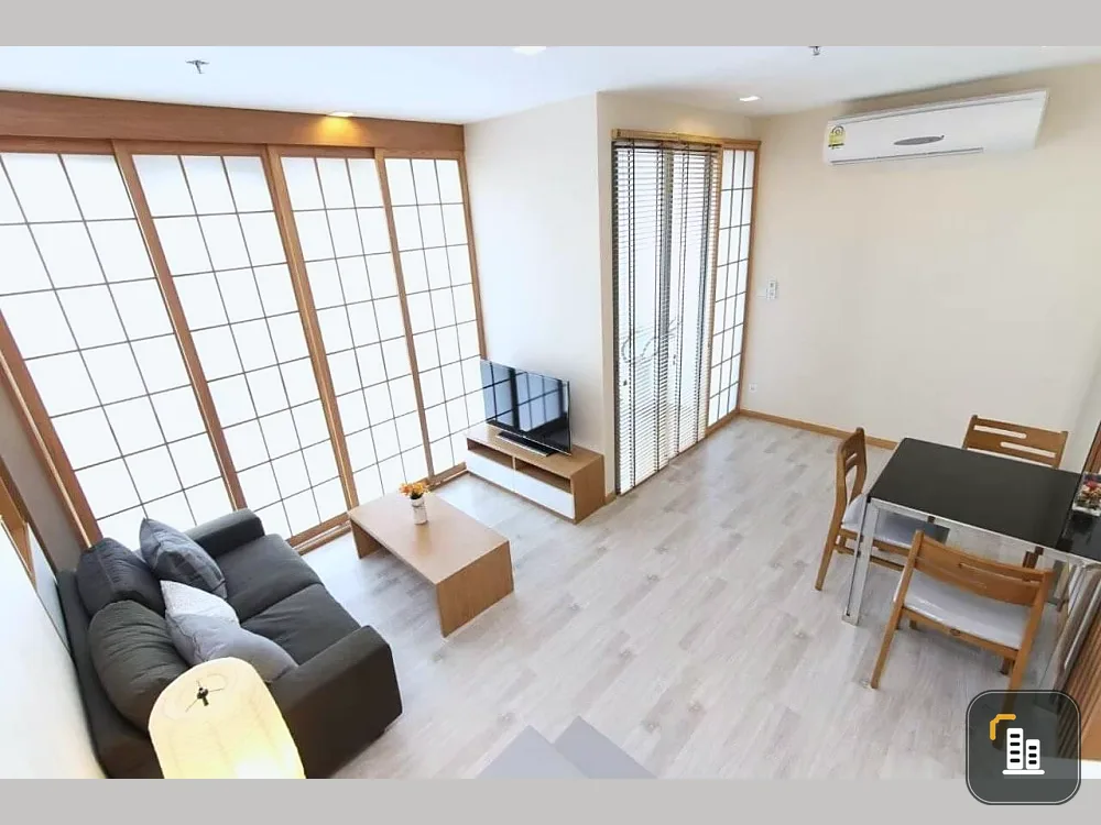 Condo for sale or rent, Ideo Mobi Sukhumvit, Duplex room, spacious, high ceilings, open and comfortable, warmly decorated, book now.