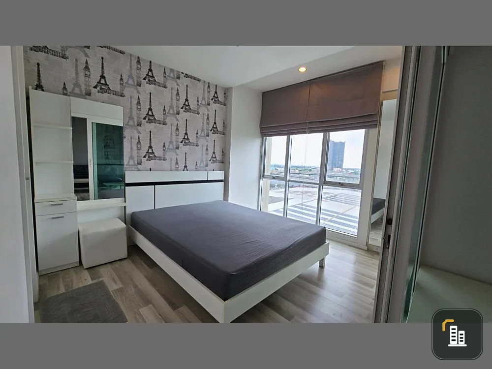 For sale: The Key Chaengwattana, 10th floor, separated rooms. Comes fully decorated. Book now, don't wait.