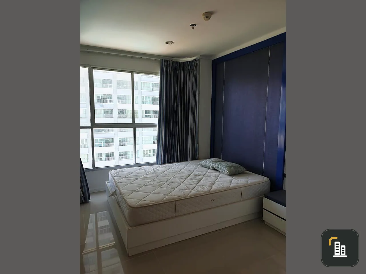 Lumpini Park Beach Jomtien for sale, has Buit-In furniture, lots of usable space. Hurry and own it now.