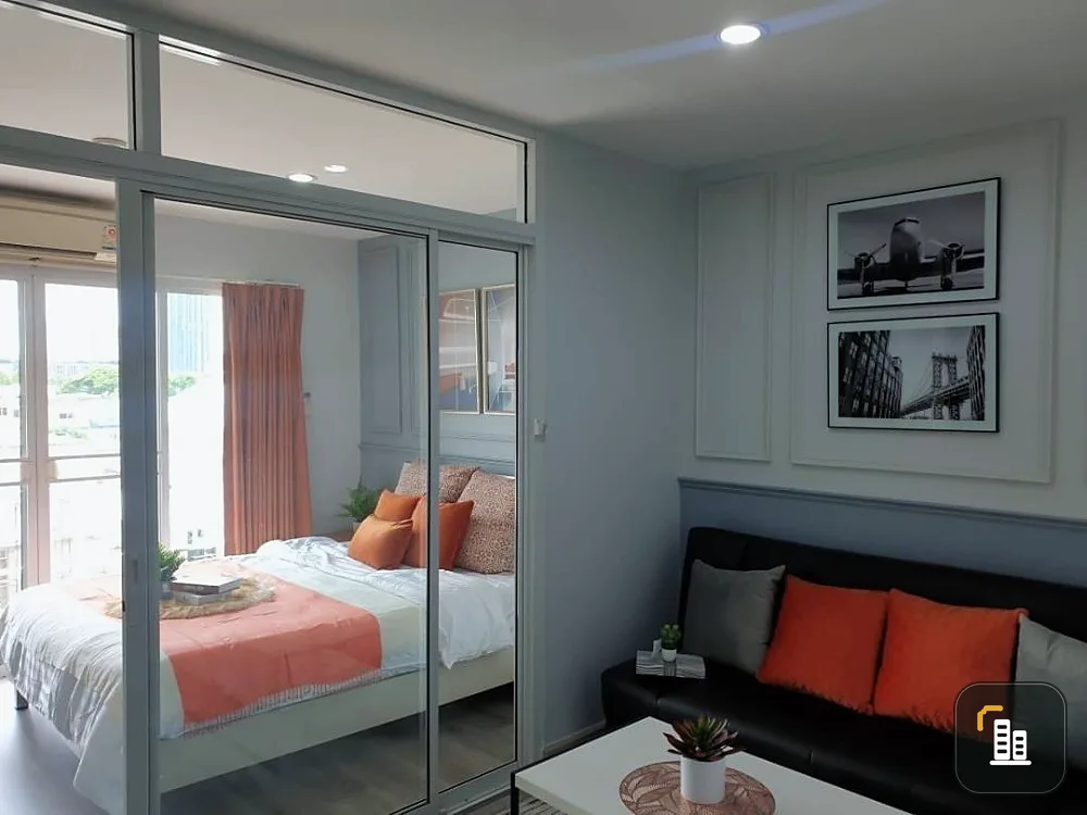 For sale: The Green Condominium, separated rooms. Beautifully decorated and livable Plus lots of electrical appliances. Hurry and reserve now.