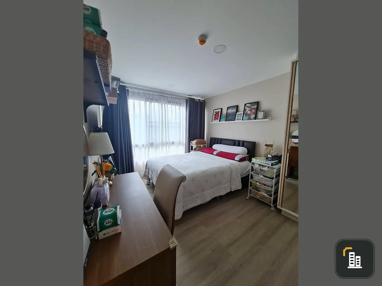 Condo for rent: Metro Luxe Rose Gold Phahon-Suthisan, corner room, newly decorated, fully furnished.