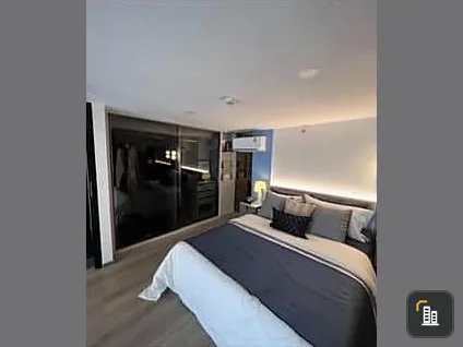 For sale: Soho, Bangkok, Ratchada, room facing north, the sun doesn't shine, it's not hot, the room has high ceilings, airy and comfortable. Book now.
