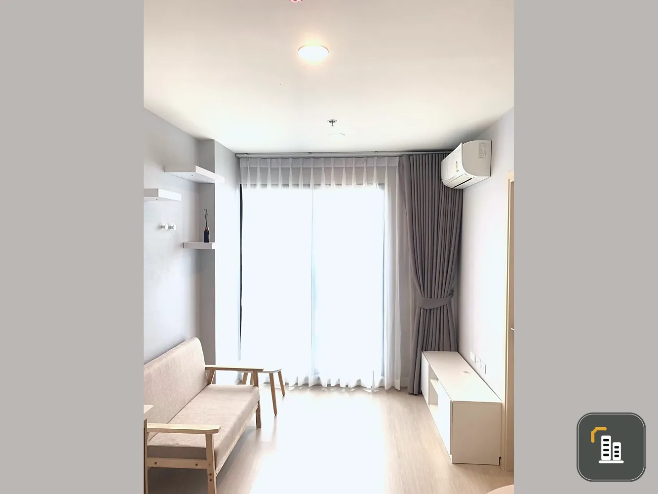 For sale or rent, New Noble Chaengwattana, 15th floor, comes with complete decorations. Book now, don't miss it, hurry up.