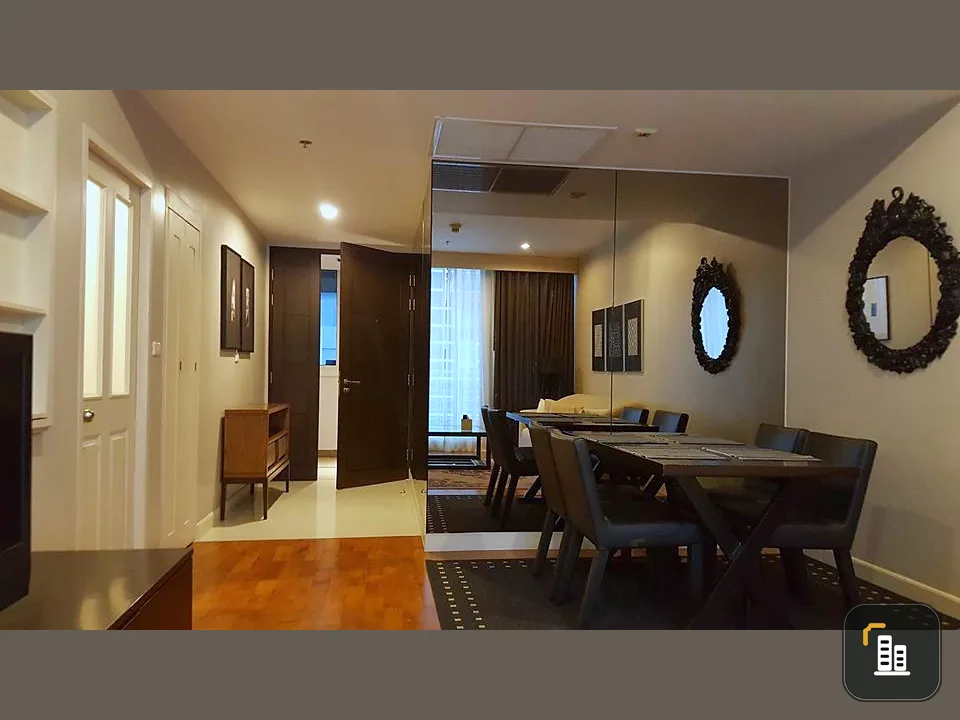 For sale: Siri Residence, 14th floor, street view, spacious room, comfortable to live in, decorated with every piece of good furniture. Book now.