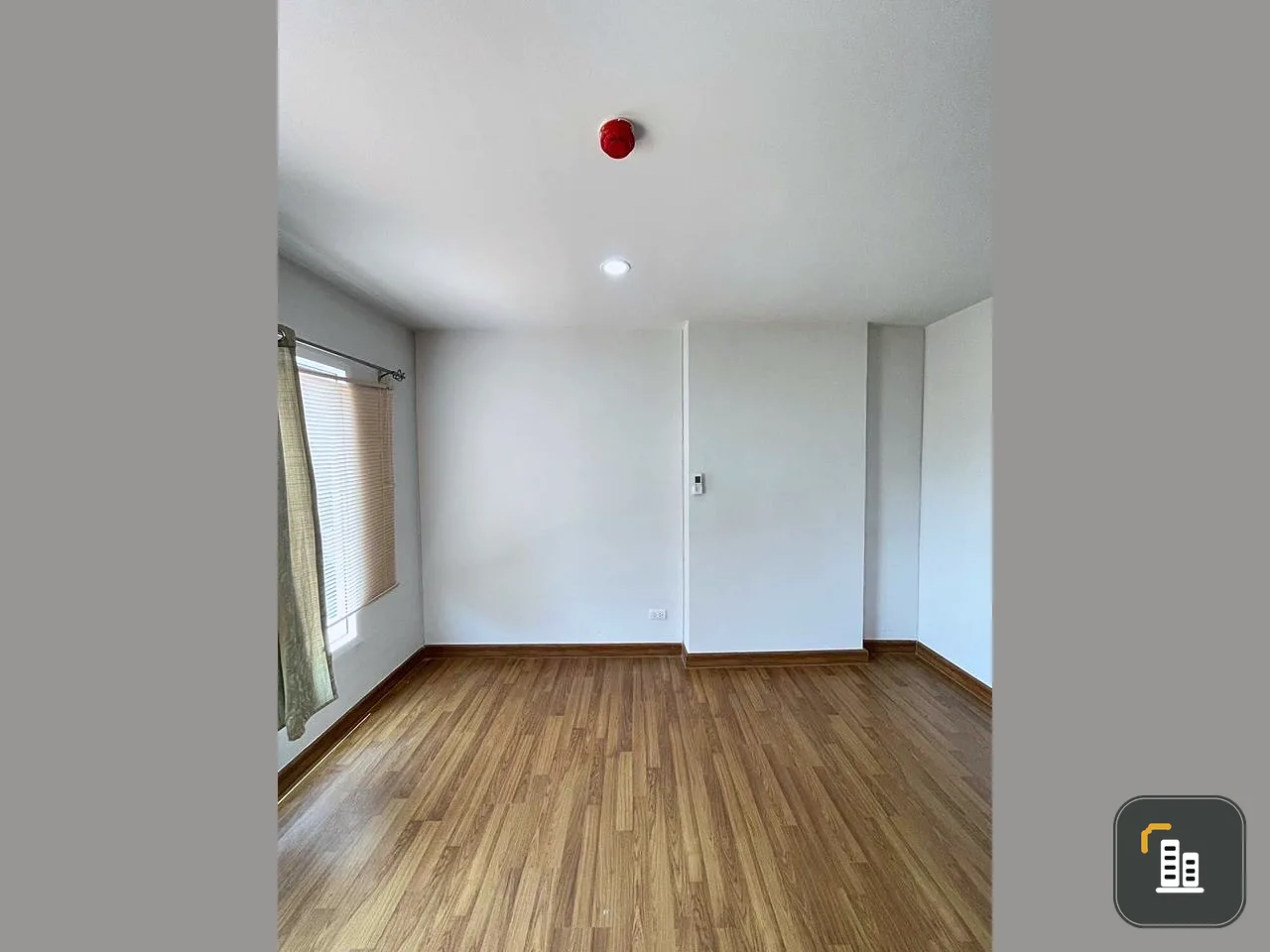 Condo for sale: Regent Home 25 Tiwanon, empty room, reasonable price, not hot room, reserve now, miss it and you will regret it.