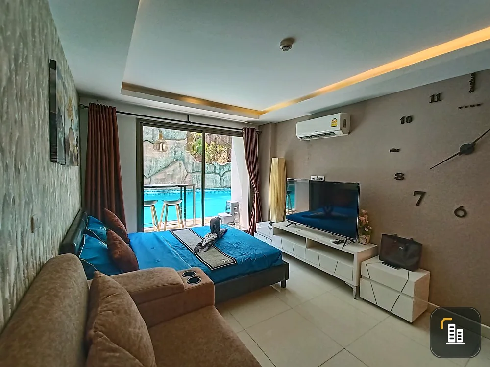 For sale, rent, Laguna Beach Resort 3-The Maldives, very beautifully decorated, sit and chill on the balcony, admire the great view of the pool, book
