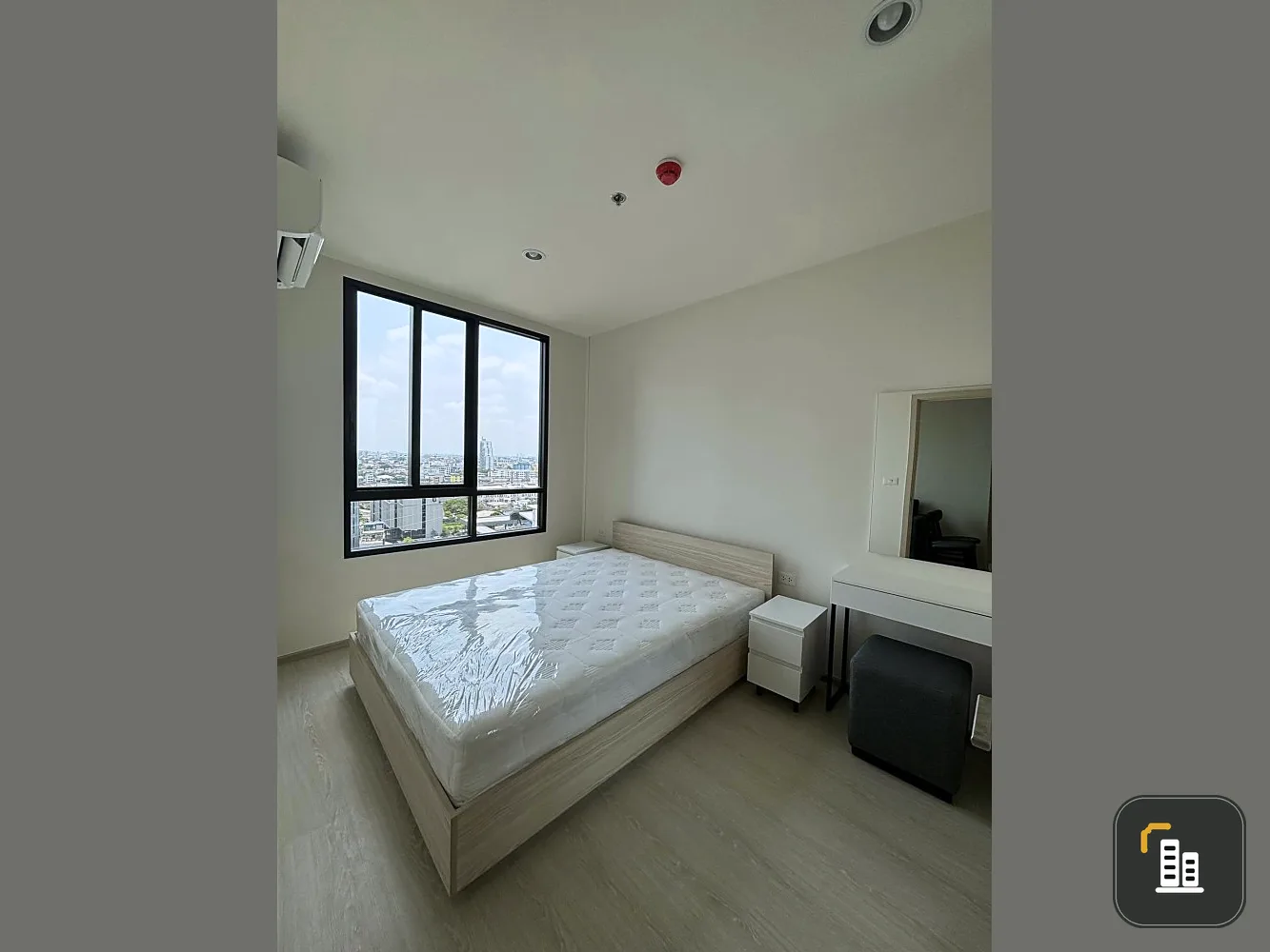 For sale New Noble Ratchada-Ladprao, 14th floor, spacious room. Warmly decorated, open view, hurry to reserve and become the owner.