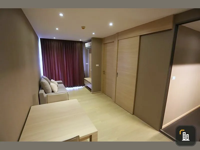 Selling for rent, Condo Class, Silom, Pool View, Chill atmosphere Bedroom built -in Can carry the bag in