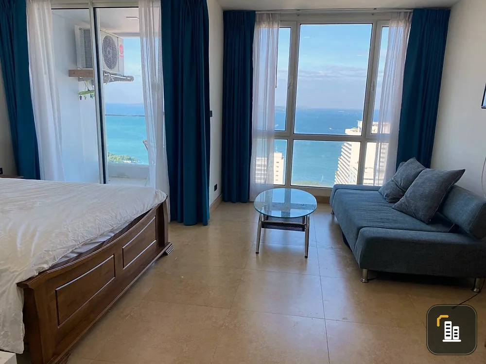 Rent The Cliff (South Pattaya). The sea view is so beautiful that it hurts. There is a balcony to watch the Chilver view. Can only come in.