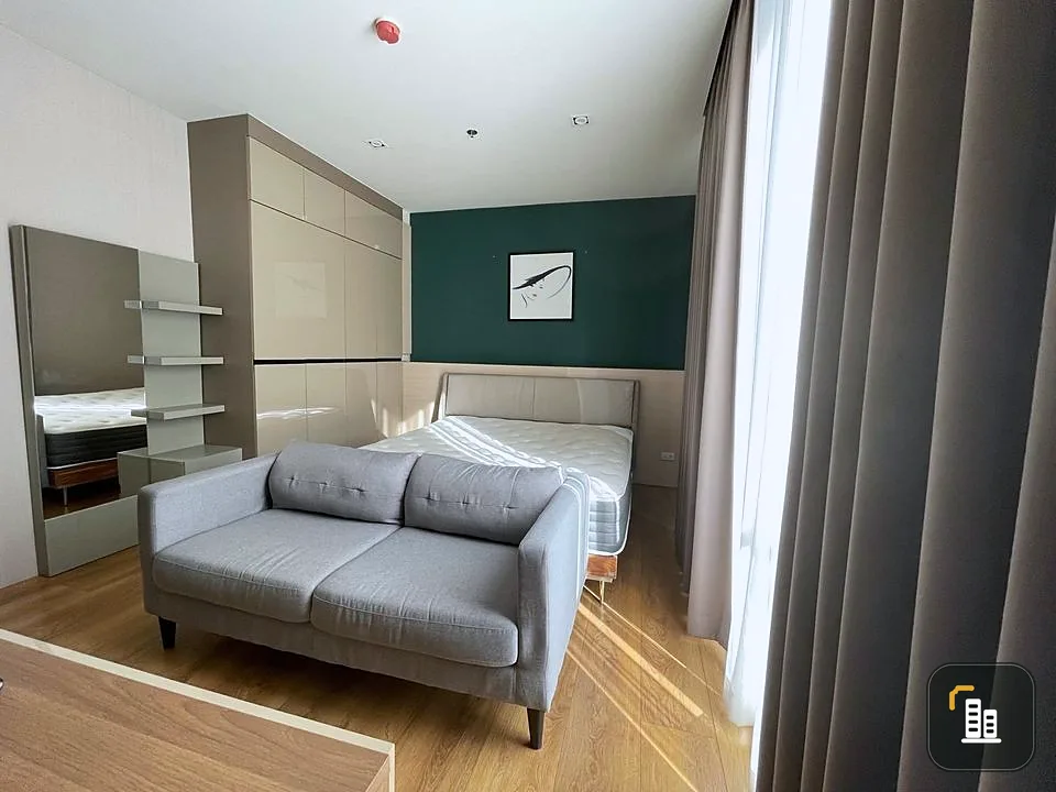 For sale or rent, Park 24 Origin Phrom Phong, simply decorated but looks nice and livable. Full of built-in furniture, very worth booking.