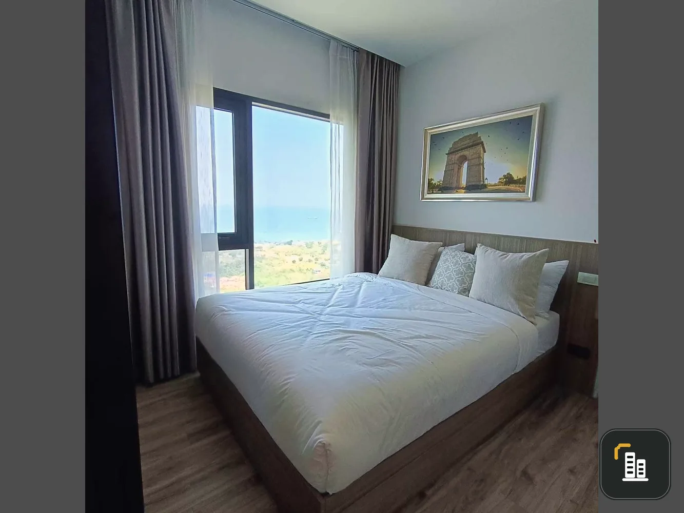 For rent: Knightsbridge The Ocean Sriracha, 32nd floor, very high, breathtakingly beautiful sea view. Fully decorated with functions, reserve now.