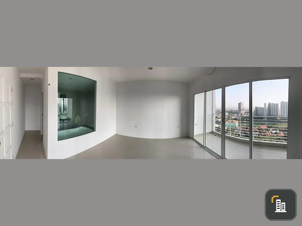 For sale: AD Hyatt Condominium (North Pattaya), spacious room. Decorating lines must not be missed. Get a view of the sea + garden. Reserve now.