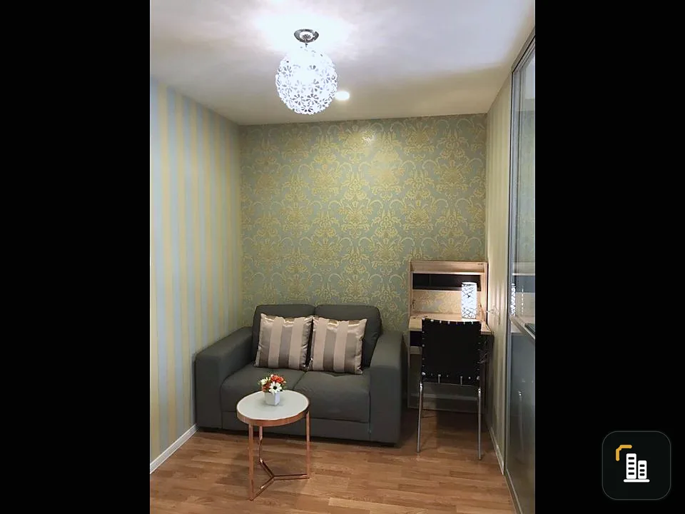 For rent/sale: Lumpini Place Rama 4-Ratchadaphisek. Beautifully decorated, wallpaper throughout. Don't miss out!