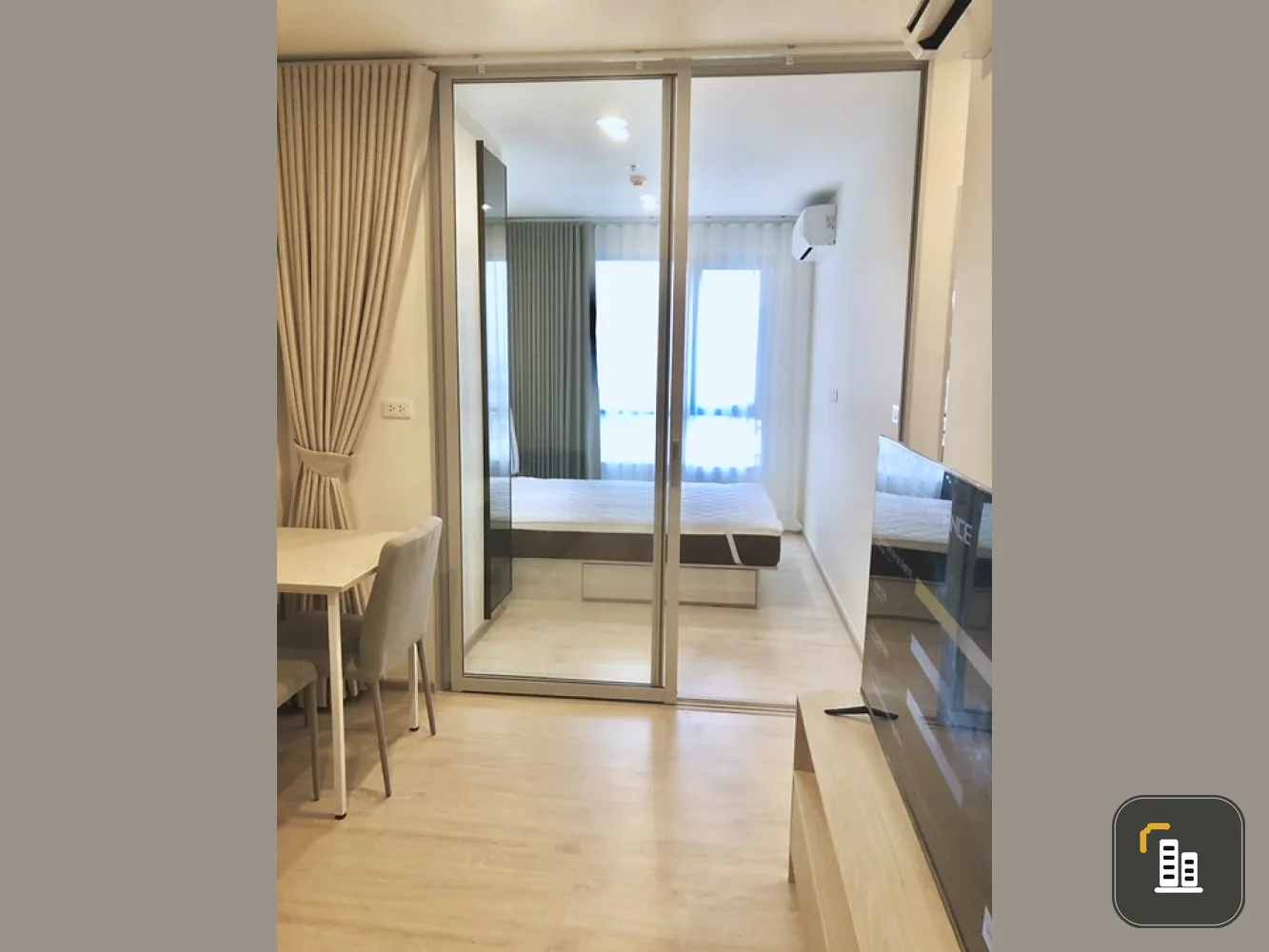 Condo for sale, rent, Niche Mono Chaengwattana, separate room, ready to move in. Convenient, all in one place. You must make a reservation.