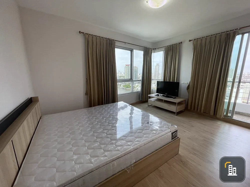Condo for sale, rent, Supalai River Place, high floor, beautiful view, corner room, Chao Phraya River view, don't wait.