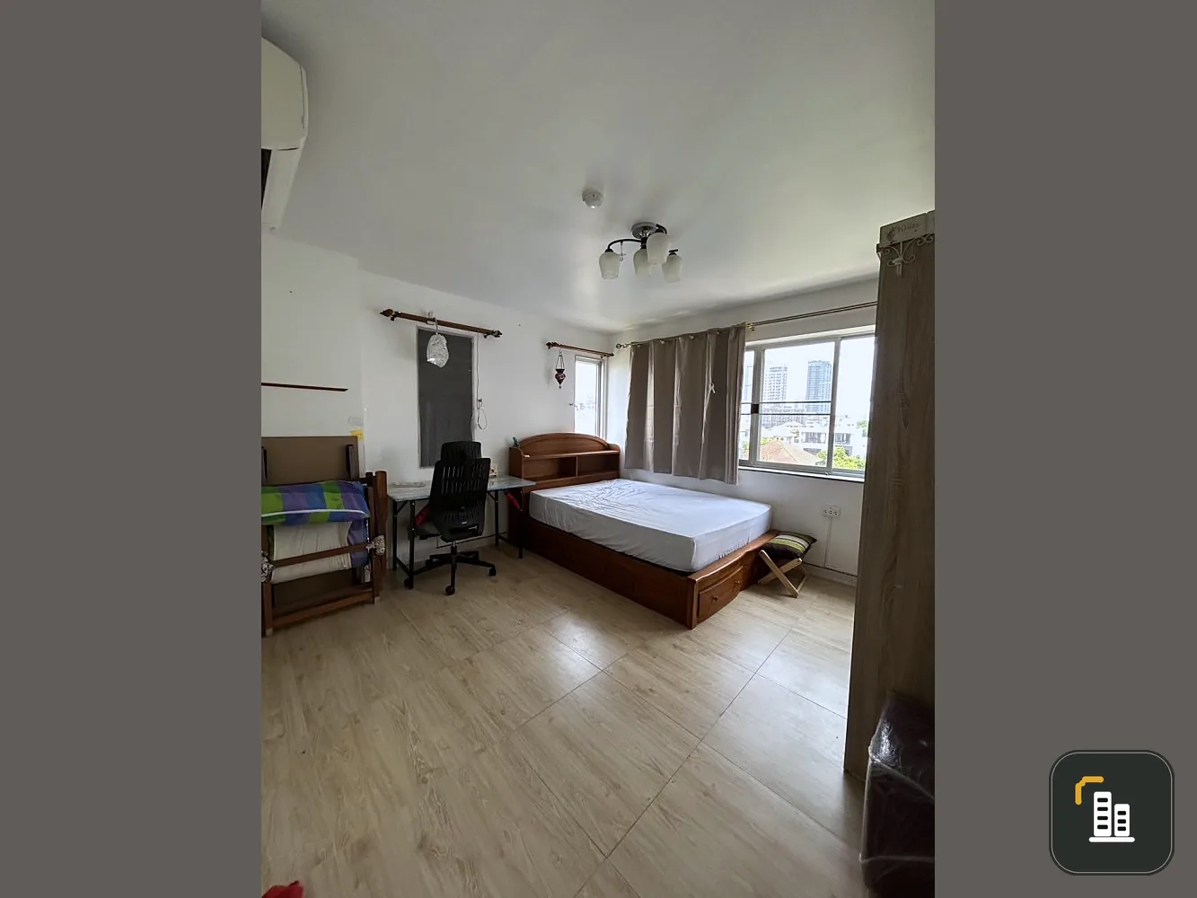Supalai City Home Ratchada for sale, spacious room, 2 bedrooms, plus complete furniture. Great value, hurry and reserve now.