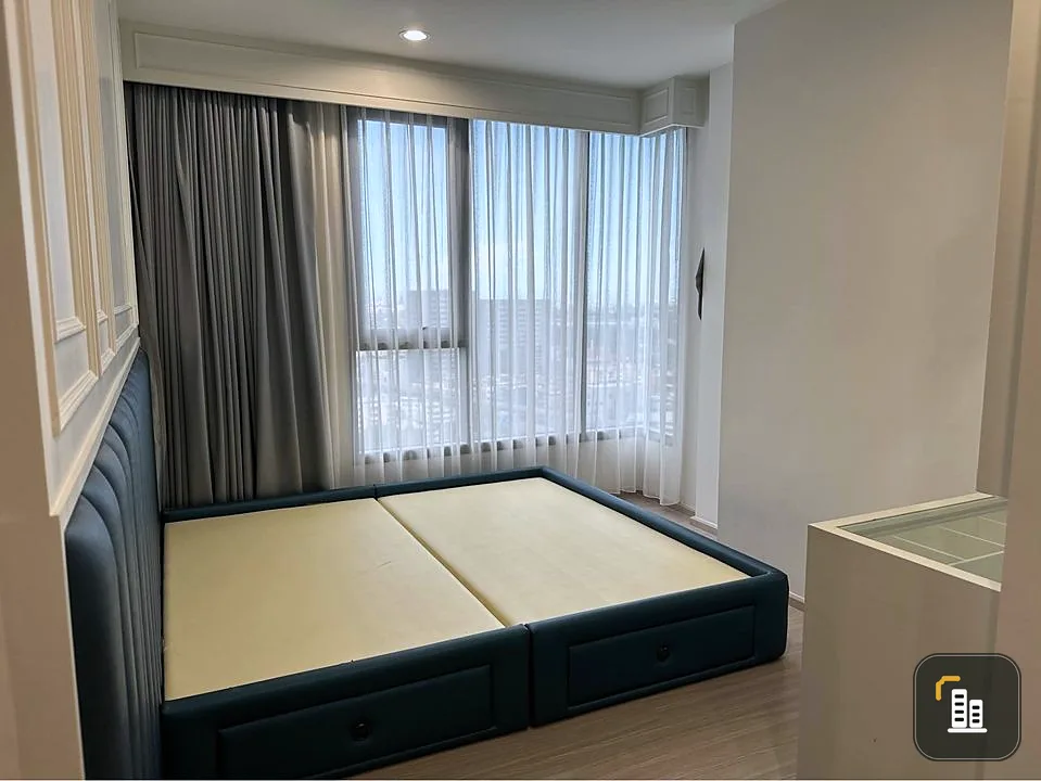 Urgent for sale, The Parkland Phetkasem 56, pool view room, 2 bedrooms, reserve and own it, don't miss it.