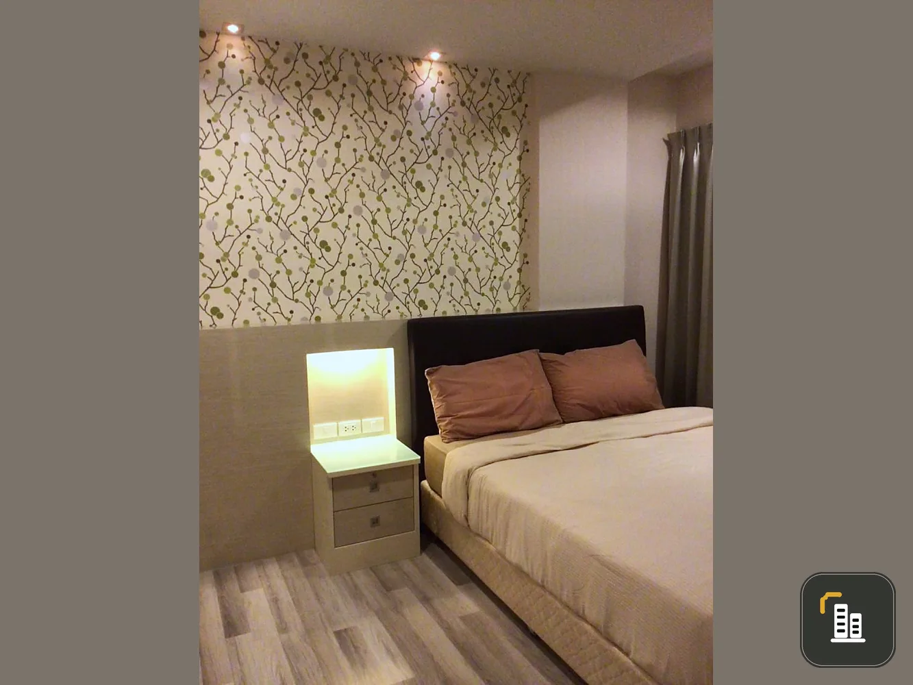 Urgent sale, Condo The Key Prachachuen, room with good wallpaper. With built-in furniture You hurry up and reserve it.