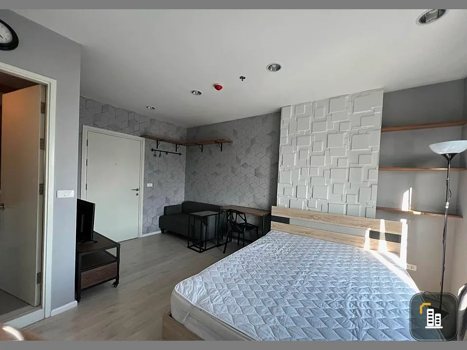 Condo for sale, Aspire Sathorn-Tha Phra, studio room, high floor, beautiful view, stylishly decorated, don't scroll past, reserve now.