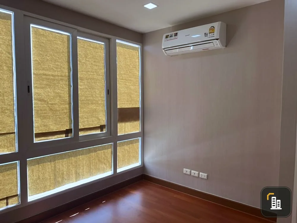 Airlink Residence Romklao for sale, 2 bedrooms, spacious room, comfortable to live in. If interested in owning it, hurry and reserve now.