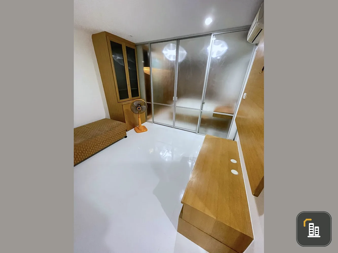 For rent: Lumpini Place Ramintra-Lak Si. Big room, comfortable, fully furnished, electrical appliances. Reserve quickly.