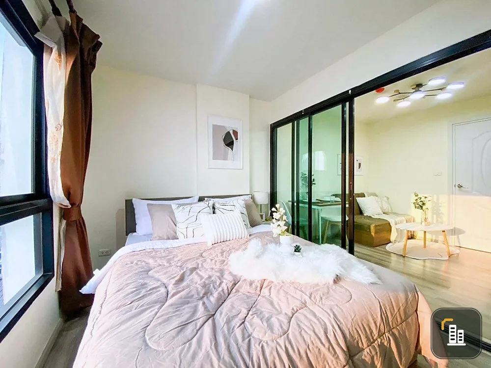 For sale: The Excel Bearing Lasalle 11, 8th floor, partition room, beautifully decorated, looks very good, fully furnished, very good value, book now.