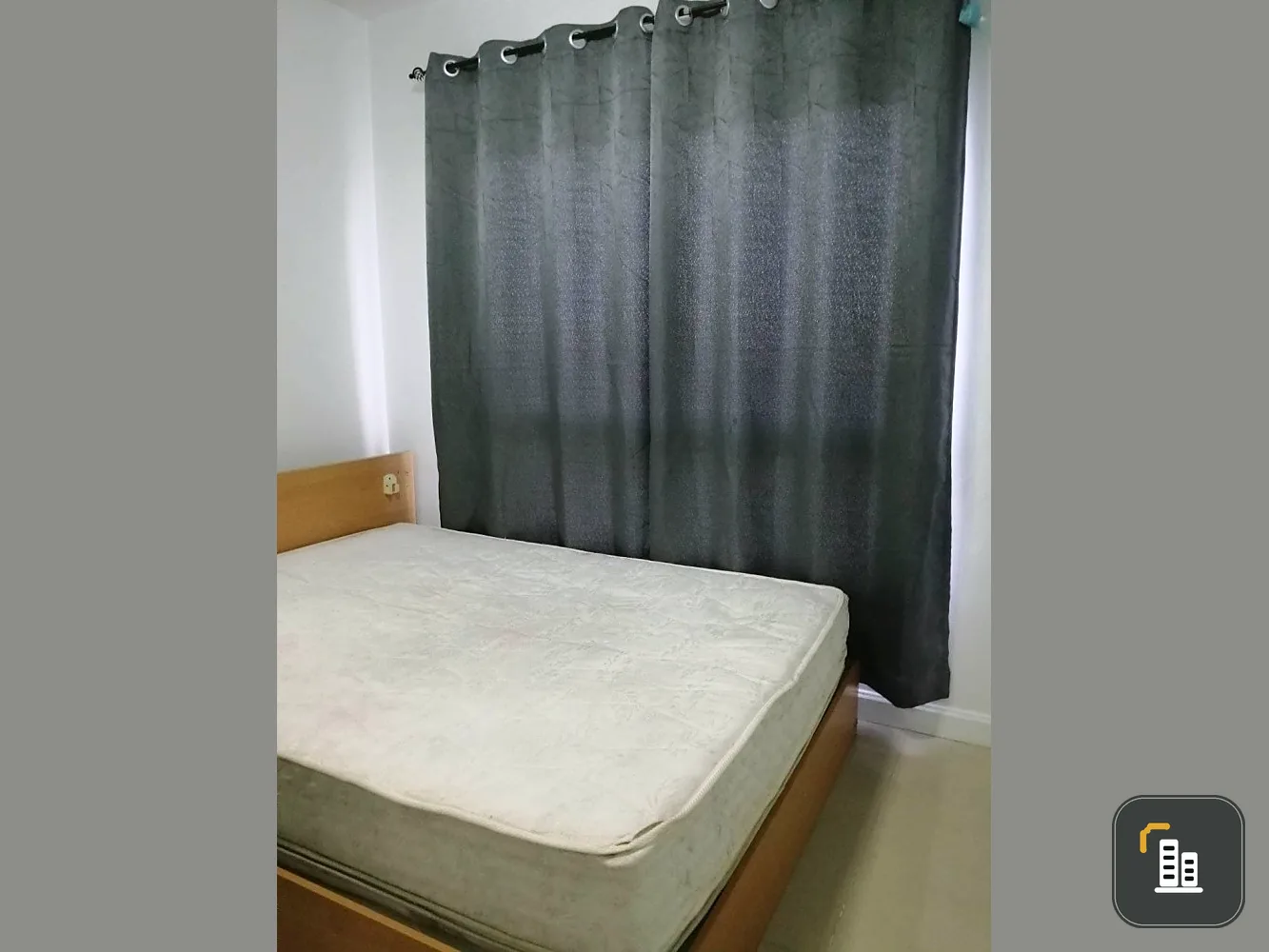 Condo for sale, The Cash Rama 3-Samrong, white room, comfortable to the eyes, glass partitions separate the space, full of furniture, reserve now!
