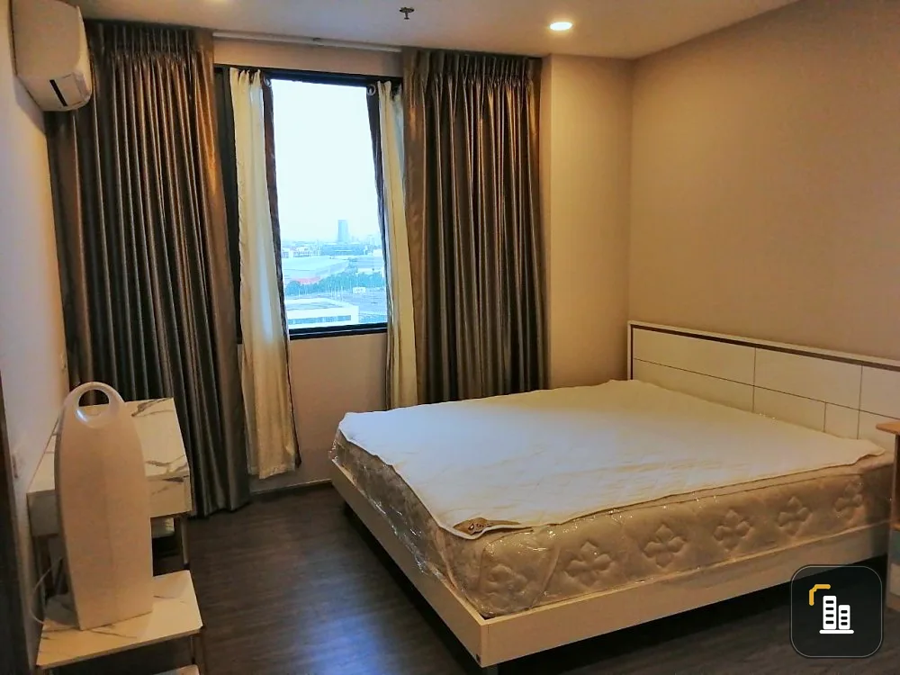 For rent, Artisan Ratchada, beautiful view, not blocked, cool breeze, complete set of furniture, not too expensive, book now.