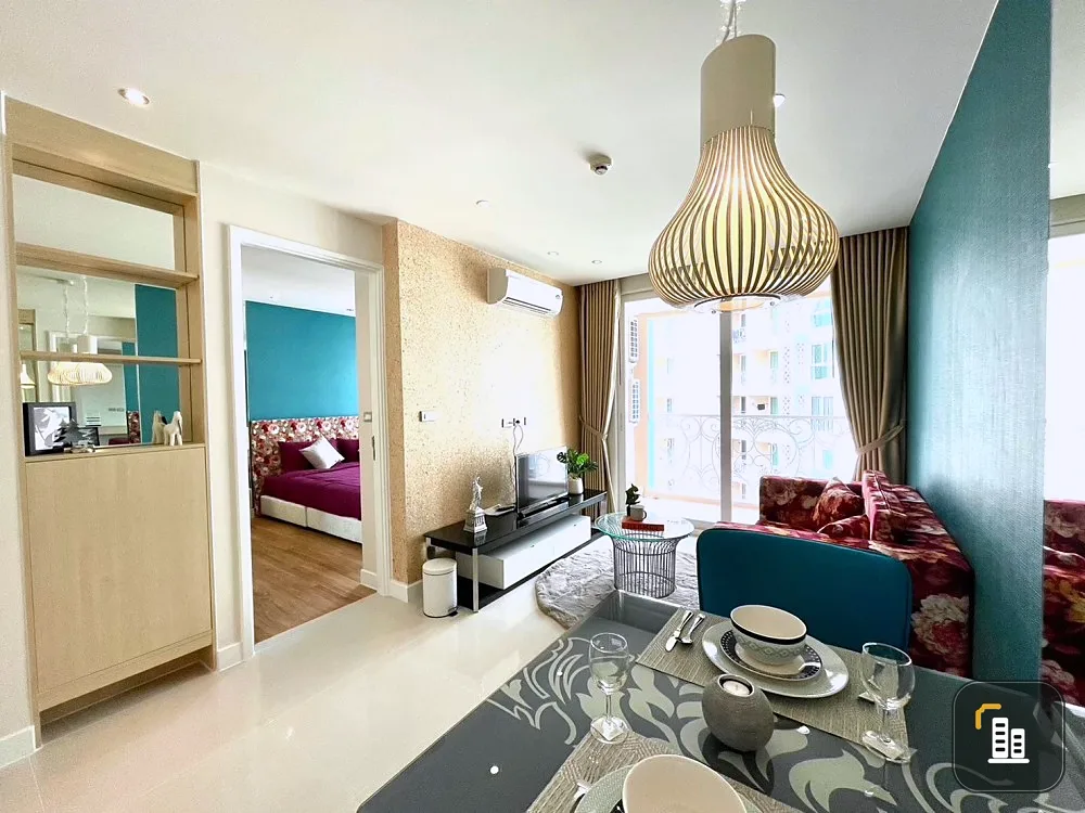 For sale: Grand Caribbean Resort Pattaya (South Pattaya), 8th floor, swimming pool view. The atmosphere is very relaxing. Book now.