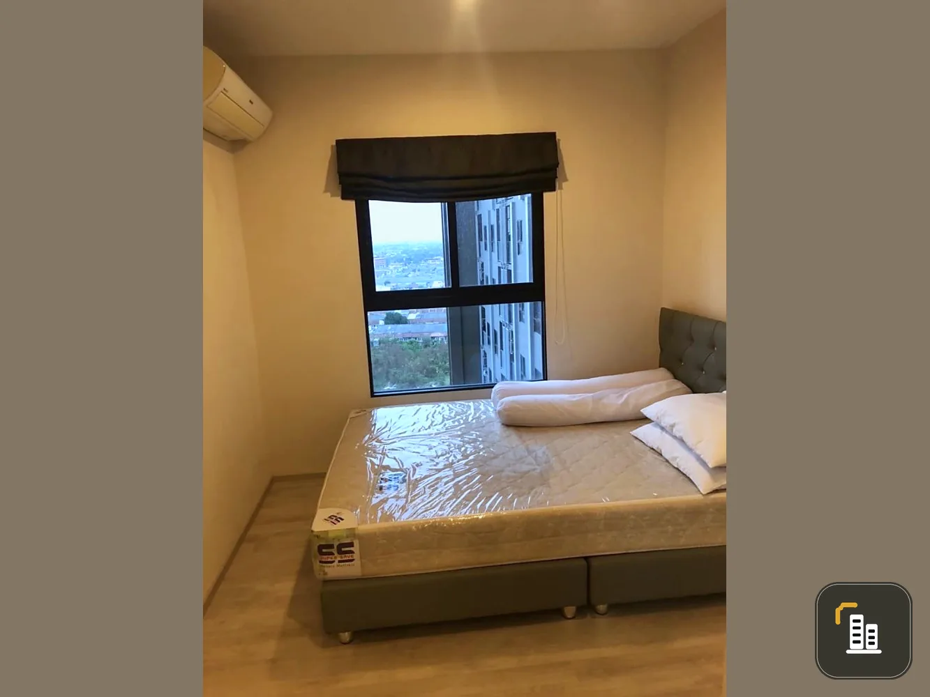 Condo for sale: Plum Condo Central Station, corner room, good view, complete with furniture, reserve now.