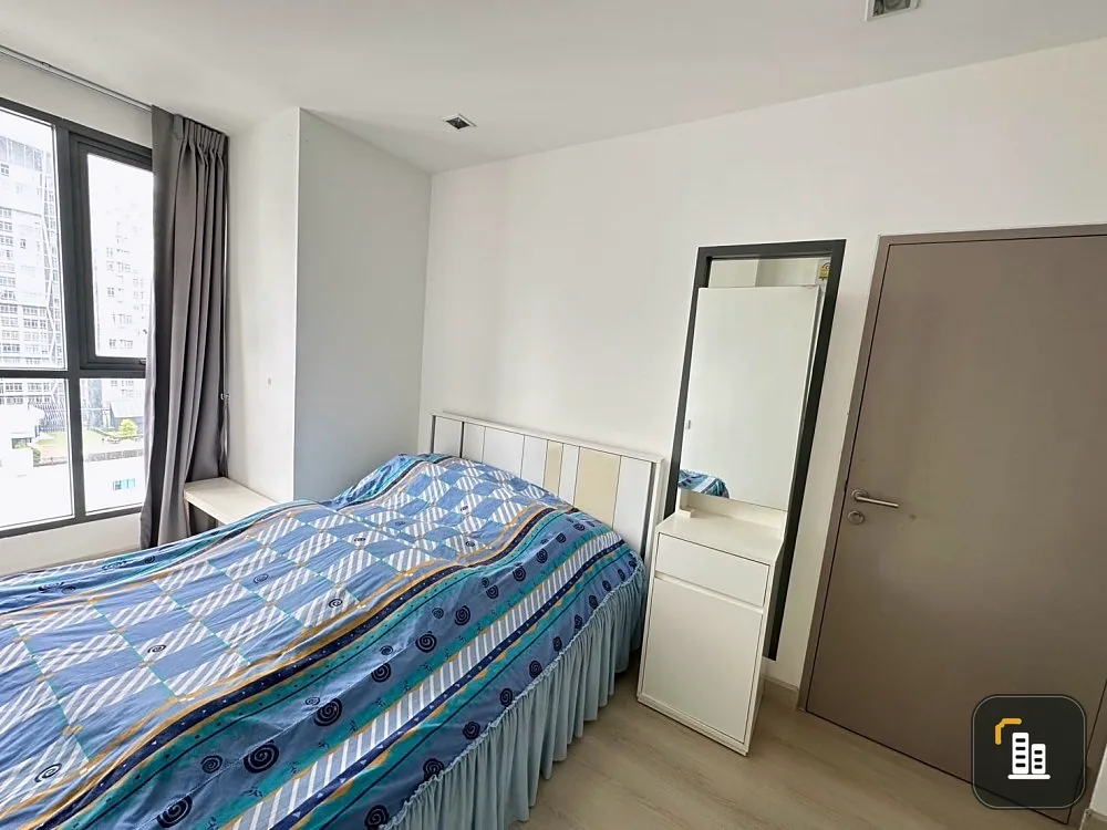 For sale: Ideo Mobi Sukhumvit, 20th floor, Building A, nice room with complete decoration. Let me tell you, it's worth it. Book now.