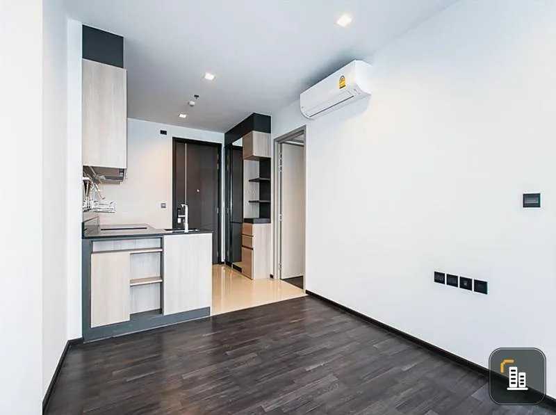 High Rise Condo "The Line Asoke - Ratchada", only 300 meters to MRT Rama 9, very worthwhile for you urgently.