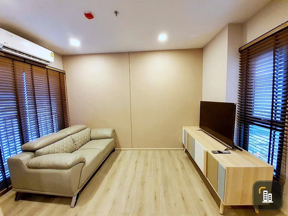 Metris Ladprao for sale, 25th floor, very private, comes with high and airy ceilings. Decorated simply and pleasantly, reserve now.