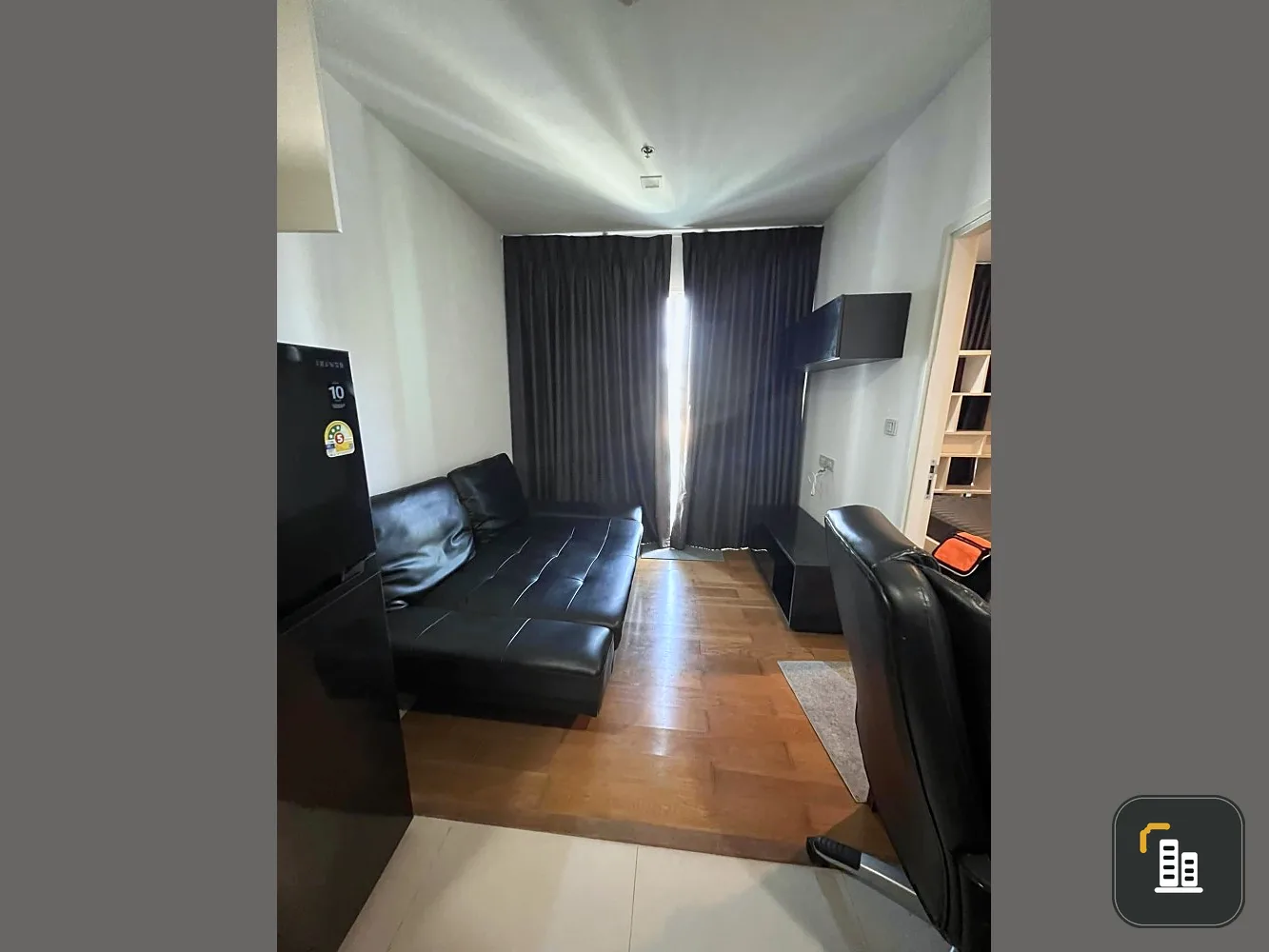 For sale, for rent, Condolette Ice Ratchawithi, white room, comfortable eyes, city view, full of electrical appliances, good like this, book now.