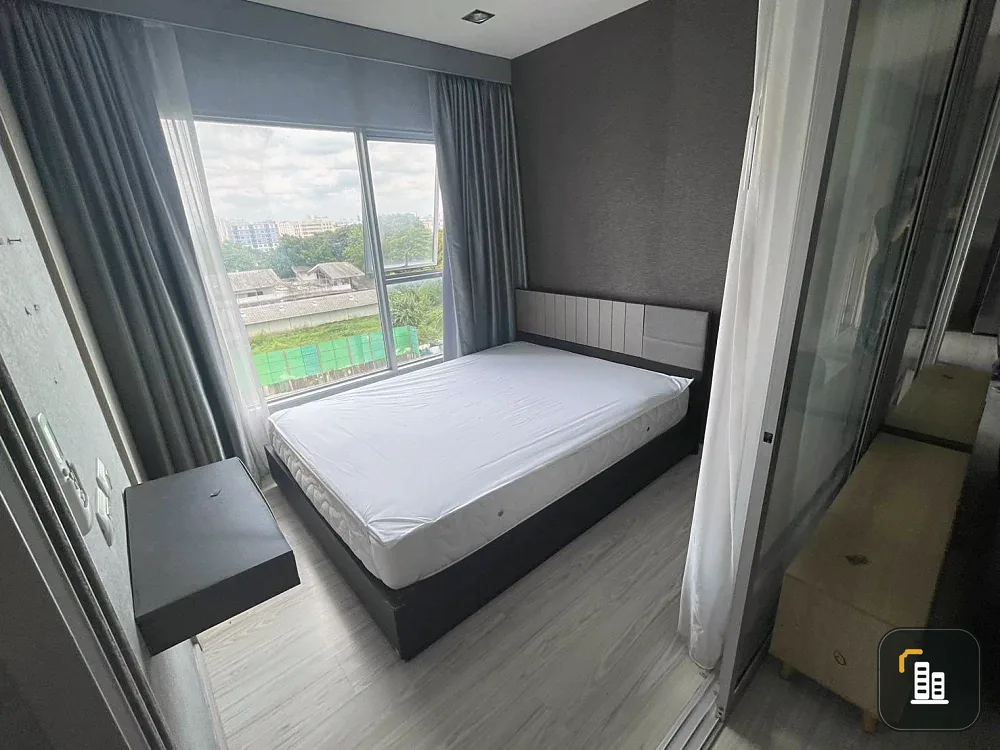 For sale: Aspire Rattanathibet 2, beautiful city view, wallpapered, decorated in a very chic loft style. If interested, reserve now.