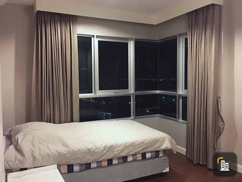 Sell Belle Grand Rama 9, luxury condo, good looking, good location, convenient transportation Tell me if you miss it and will fall the trend
