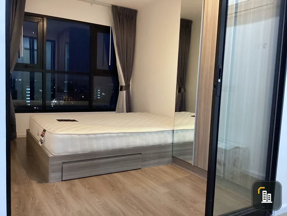 Urgent sale, Condo The Origin Phahon – Saphan Mai, 11th floor, swimming pool view. Comes with complete amenities. Book now.