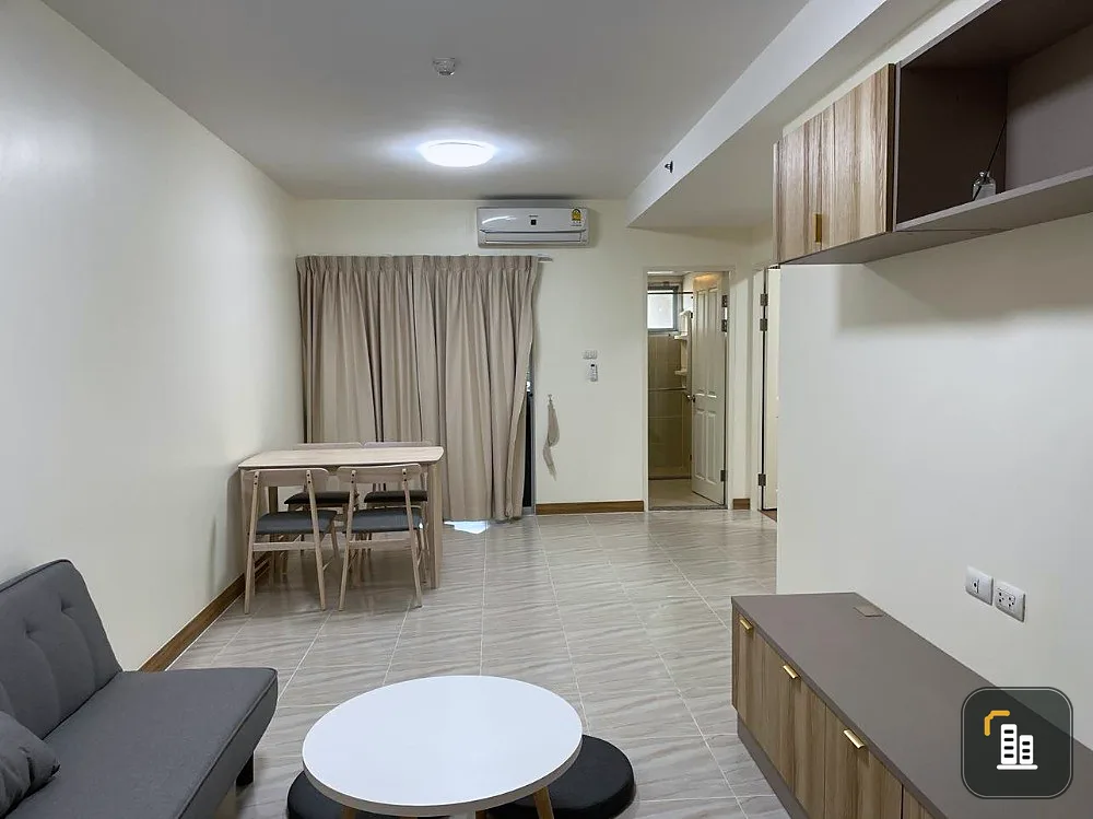 Supalai Park for sale, Tiwanon Intersection, swimming pool view, fully furnished room, beautiful, livable, book now, don't miss it.