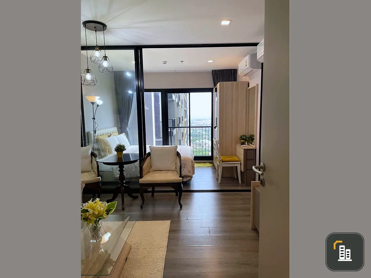 Condo for rent: The Politan Rive, separate room, 37th floor, river view, complete in one place. Don't hesitate to make a reservation.