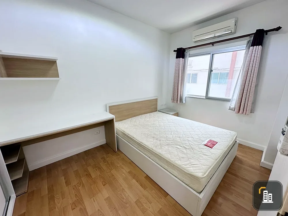 For sale: My Condo Lat Phrao 27, clean room, not cramped, not cramped. There is a complete set of furniture. If interested, reserve now.