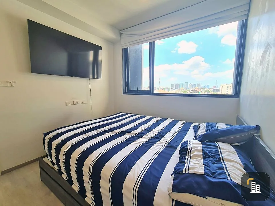 Condo for sale, Philo Lat Phrao 18, 7th floor, not very high, with walk-in closet. If you don't reserve, you'll really miss out.