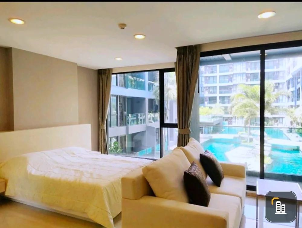 Luxury condo for rent, Acqua Condominium, nice room, pool view, complete amenities, book now.