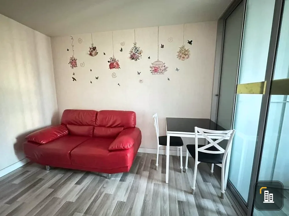 For sale: The Cube Plus Chaengwattana, 6th floor, separated room. Ready to install wallpaper throughout the room It's very worthwhile to move.