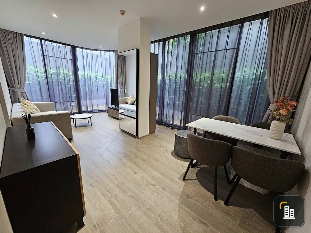 For sale, rent FYNN ASOKE. There is only one room like this in the project. North facing room with garden. Book now.