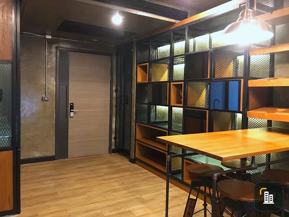 Condo for sale, The Room Sathorn, Thanon Pan, decorated in Loft style, nice to live in, fully furnished, just drag your bags.
