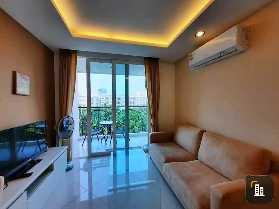 For sale: Paradise Park Jomtien Resort, 7th floor, swimming pool view. Plus every piece of furniture in the room is free. Hurry.