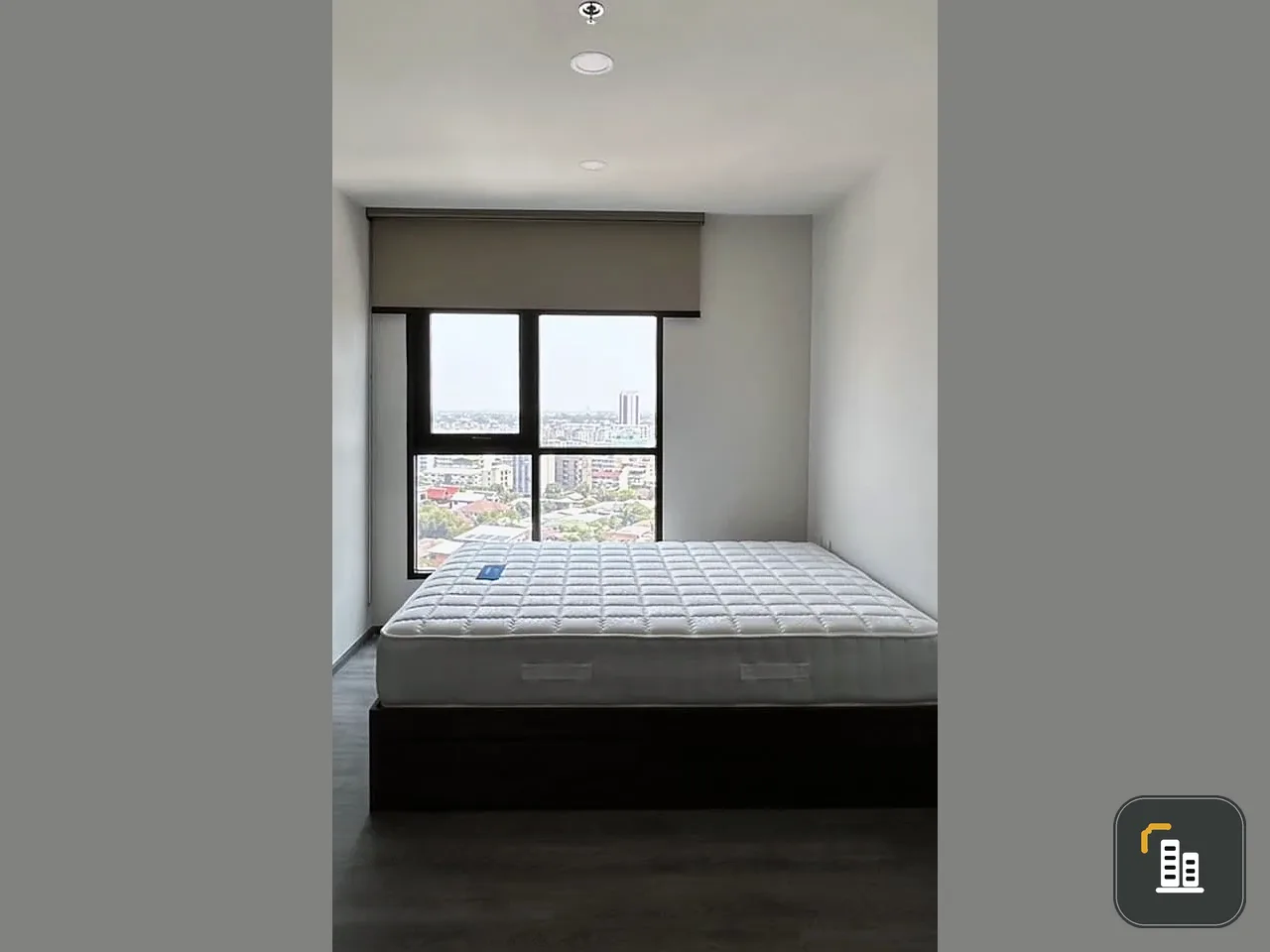 For sale: The Origin Lat Phrao-Bang Kapi, 14th floor, city view, built-in furniture, fully furnished, livable, book now, urgent.